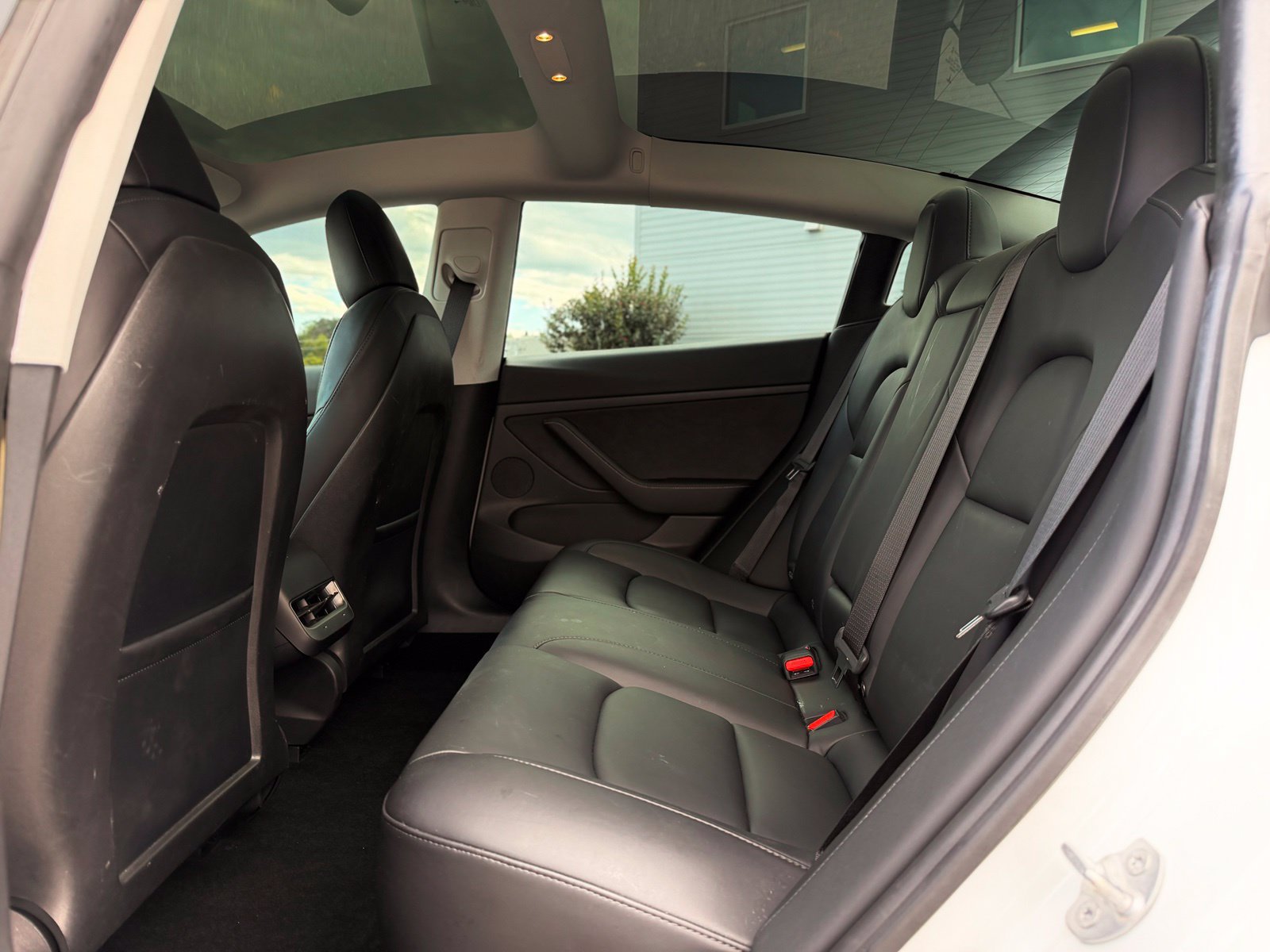 Used 2021 Tesla Model 3 Long Range AWD/4WD image 17