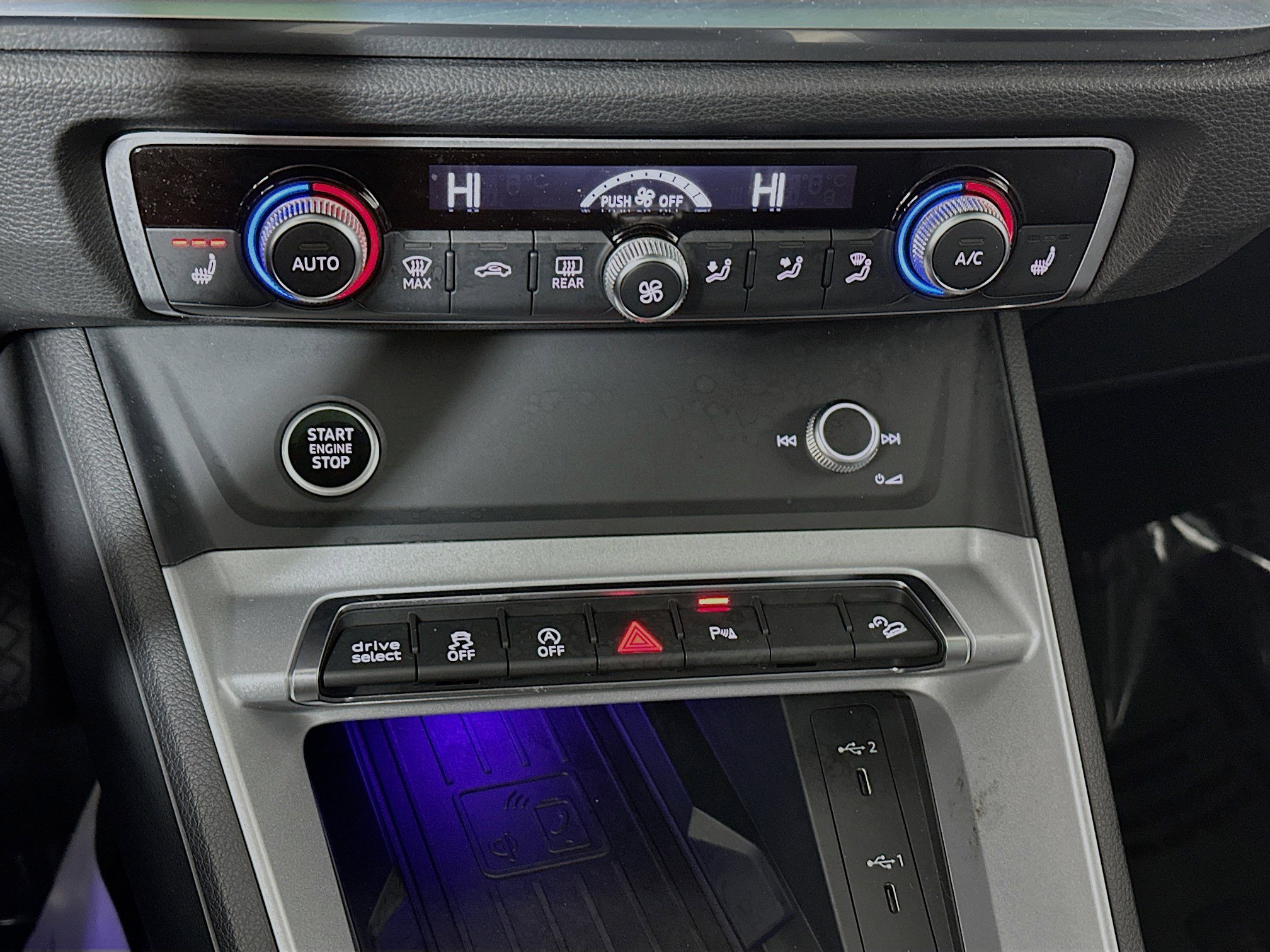 Used 2025 Audi Q3 2.0T Premium Plus w/ Premium Plus Package image 16