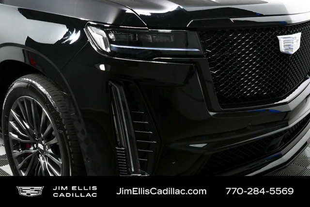Used 2024 Cadillac Escalade V w/ Heavy-Duty Trailer Package image 38