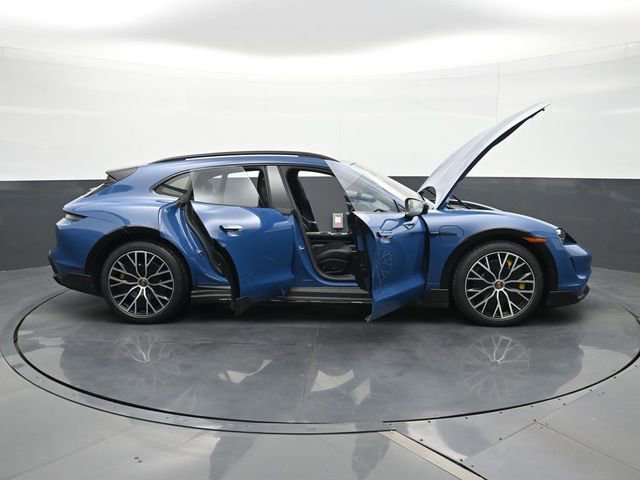 Certified 2022 Porsche Taycan Turbo S w/ Premium Package image 31