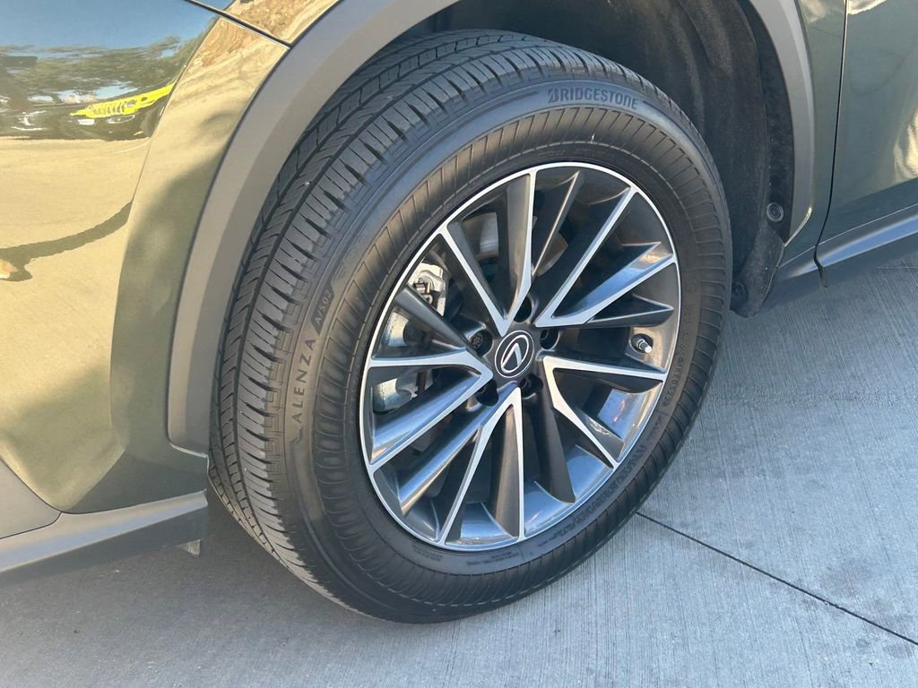 Used 2022 Lexus NX 350h AWD image 9