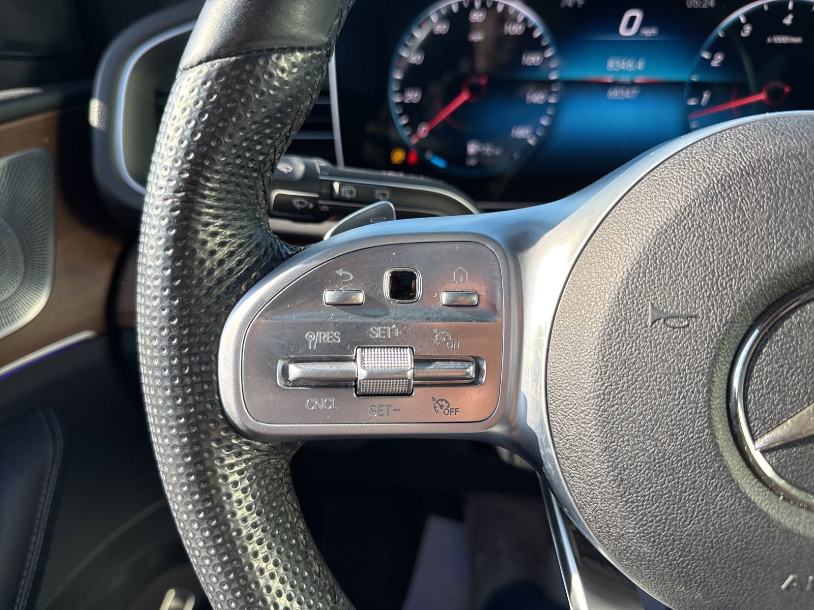 Used 2020 Mercedes-Benz GLE 350 4MATIC image 27