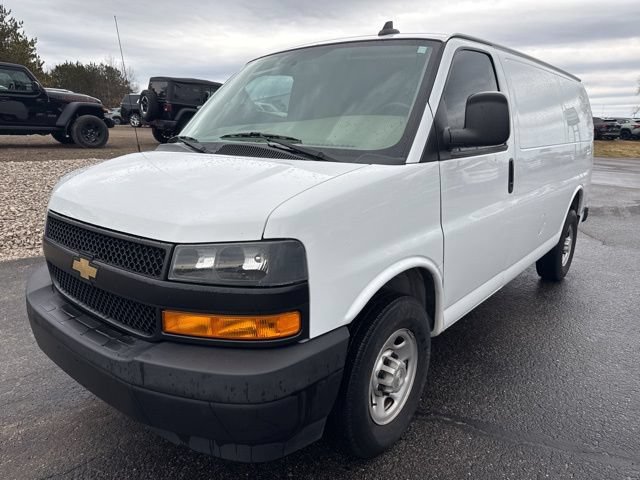 Used 2020 Chevrolet Express 2500 w/ Driver Convenience Package RWD image 3