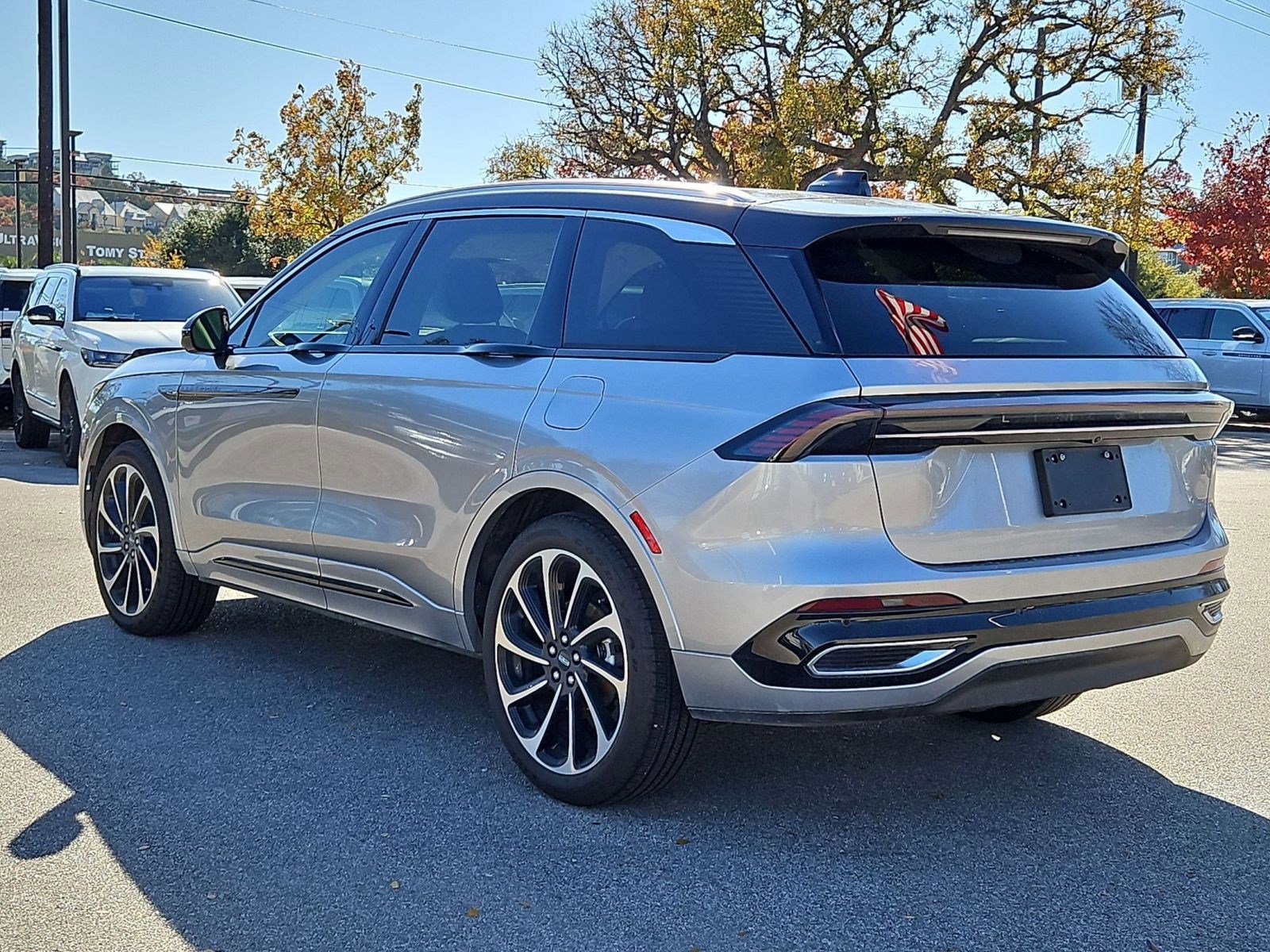 Used 2025 Lincoln Nautilus Black Label image 11