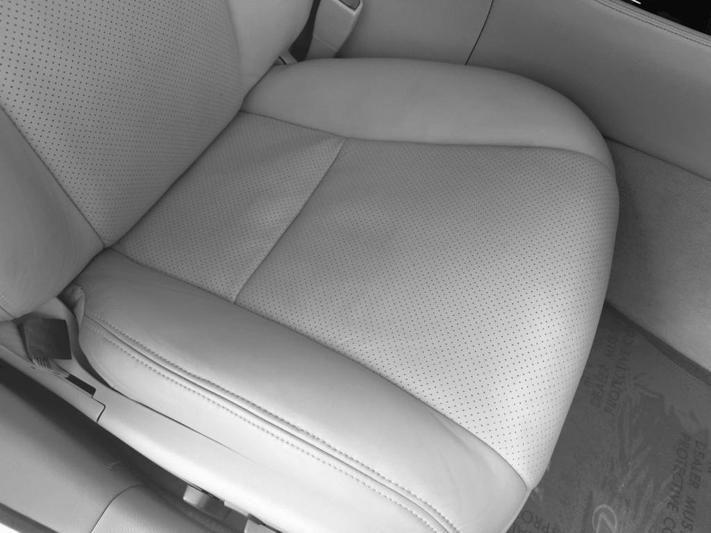 Used 2011 Lexus LS 460 AWD w/ Comfort Pkg image 47