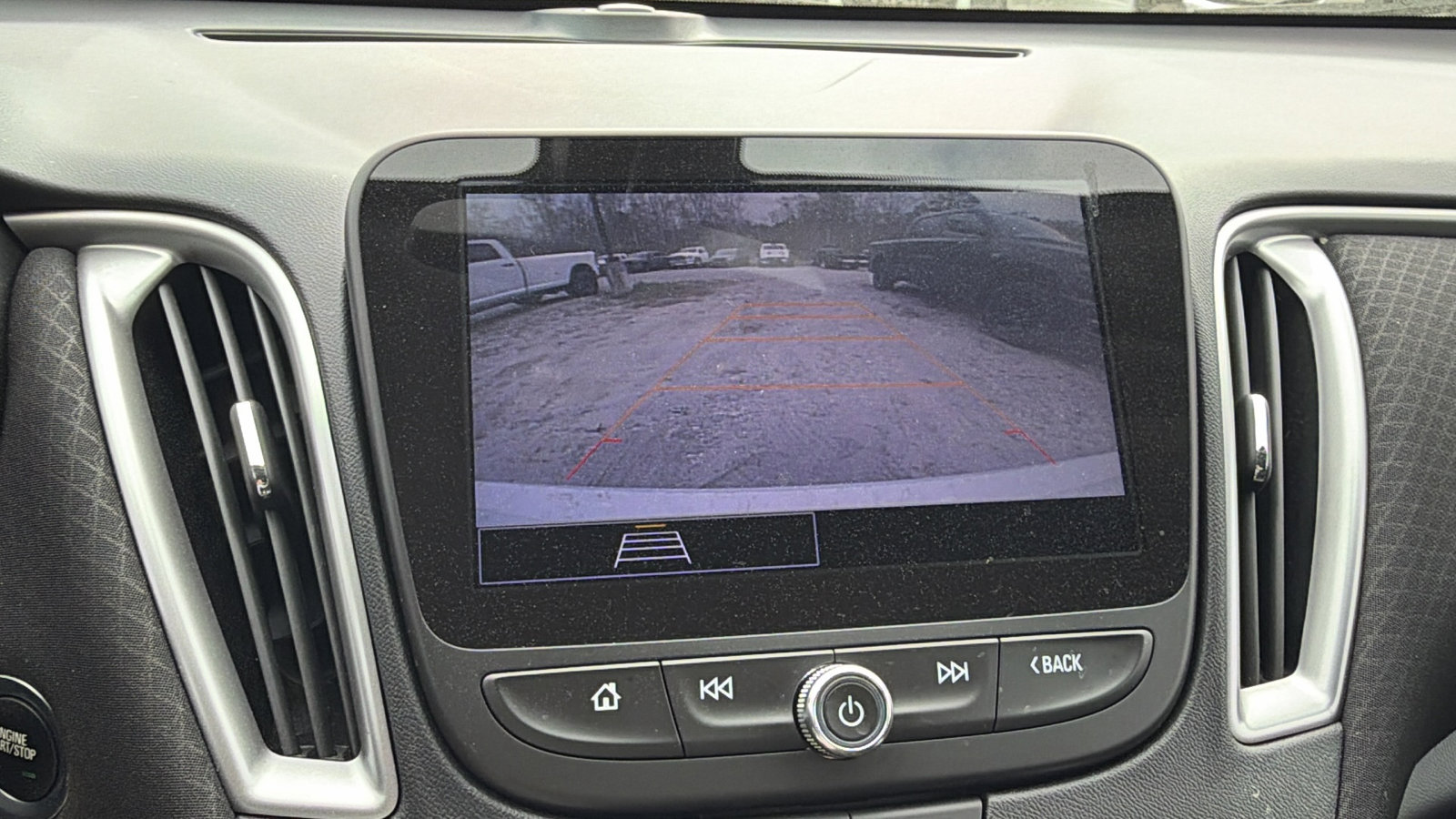 Used 2021 Chevrolet Malibu LS FWD image 31