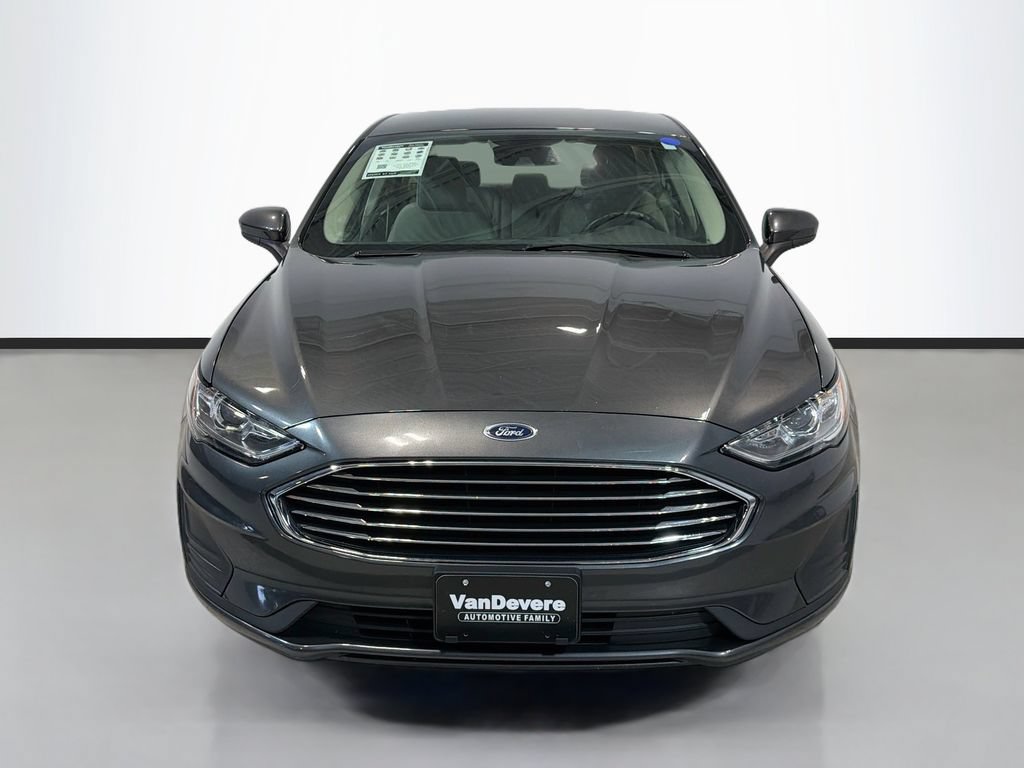 Used 2020 Ford Fusion SE FWD image 2