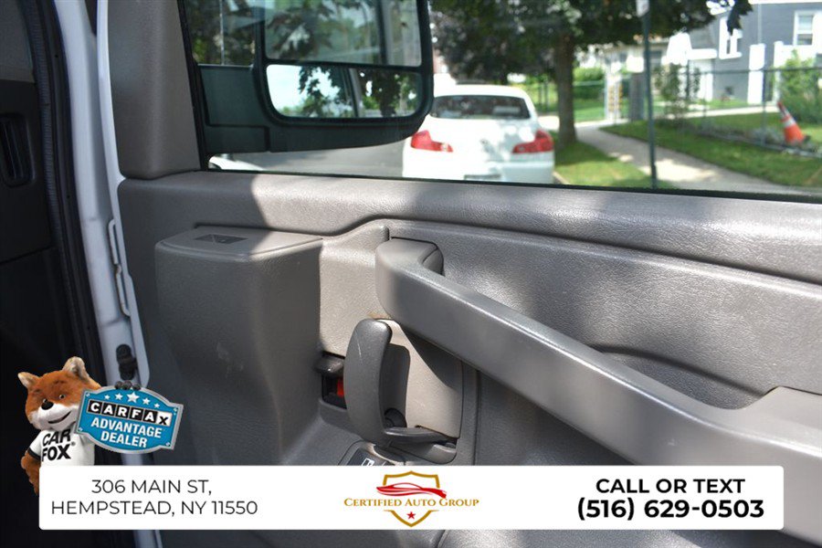 Used 2023 Chevrolet Express 3500 LT RWD image 18