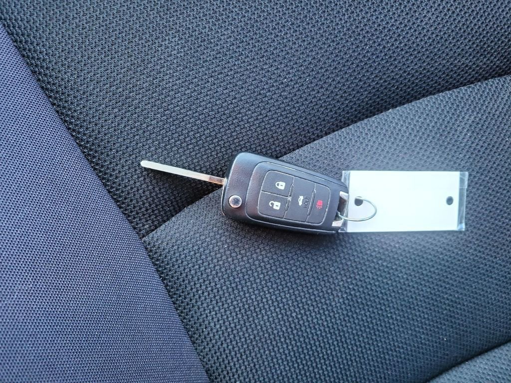 Used 2015 Chevrolet Cruze LT w/ Technology Package image 55