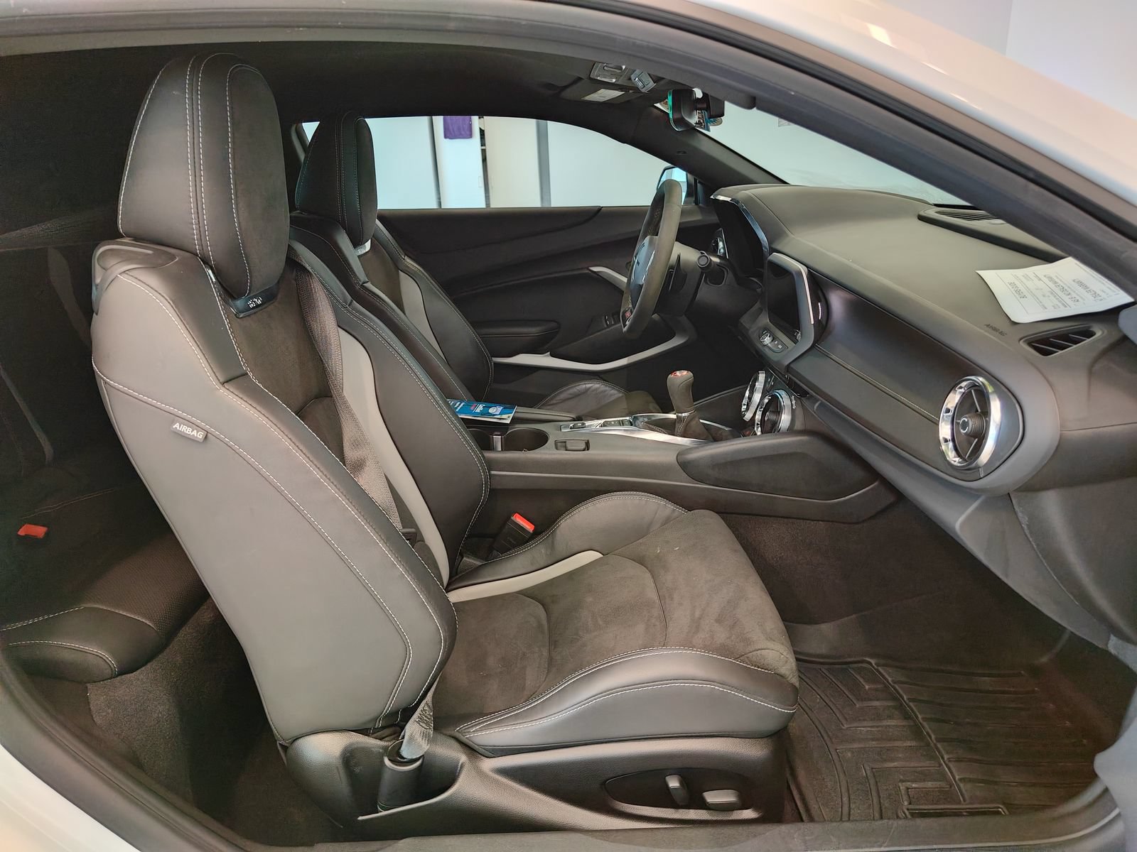Used 2023 Chevrolet Camaro SS RWD image 15
