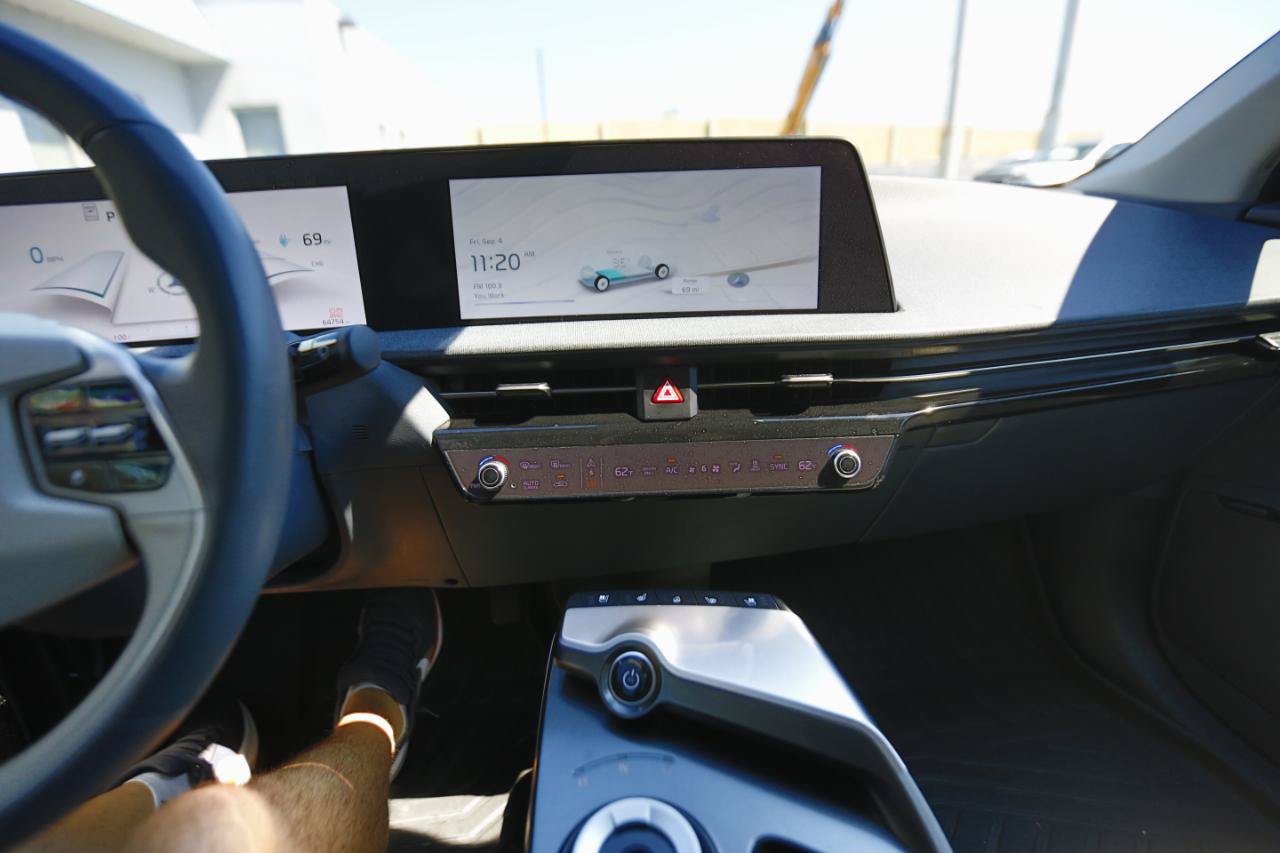 Used 2022 Kia EV6 Wind w/ Wind Technology Package AWD/4WD image 8