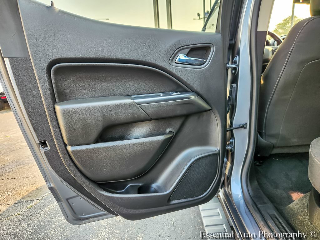 Used 2018 Chevrolet Colorado LT w/ LT Convenience Package RWD image 17