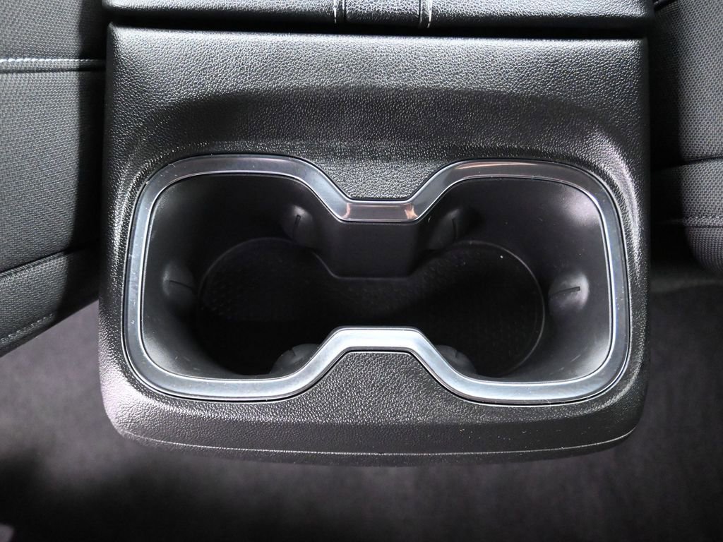 Used 2025 Chevrolet Traverse LT w/ Driver Confidence Package image 34