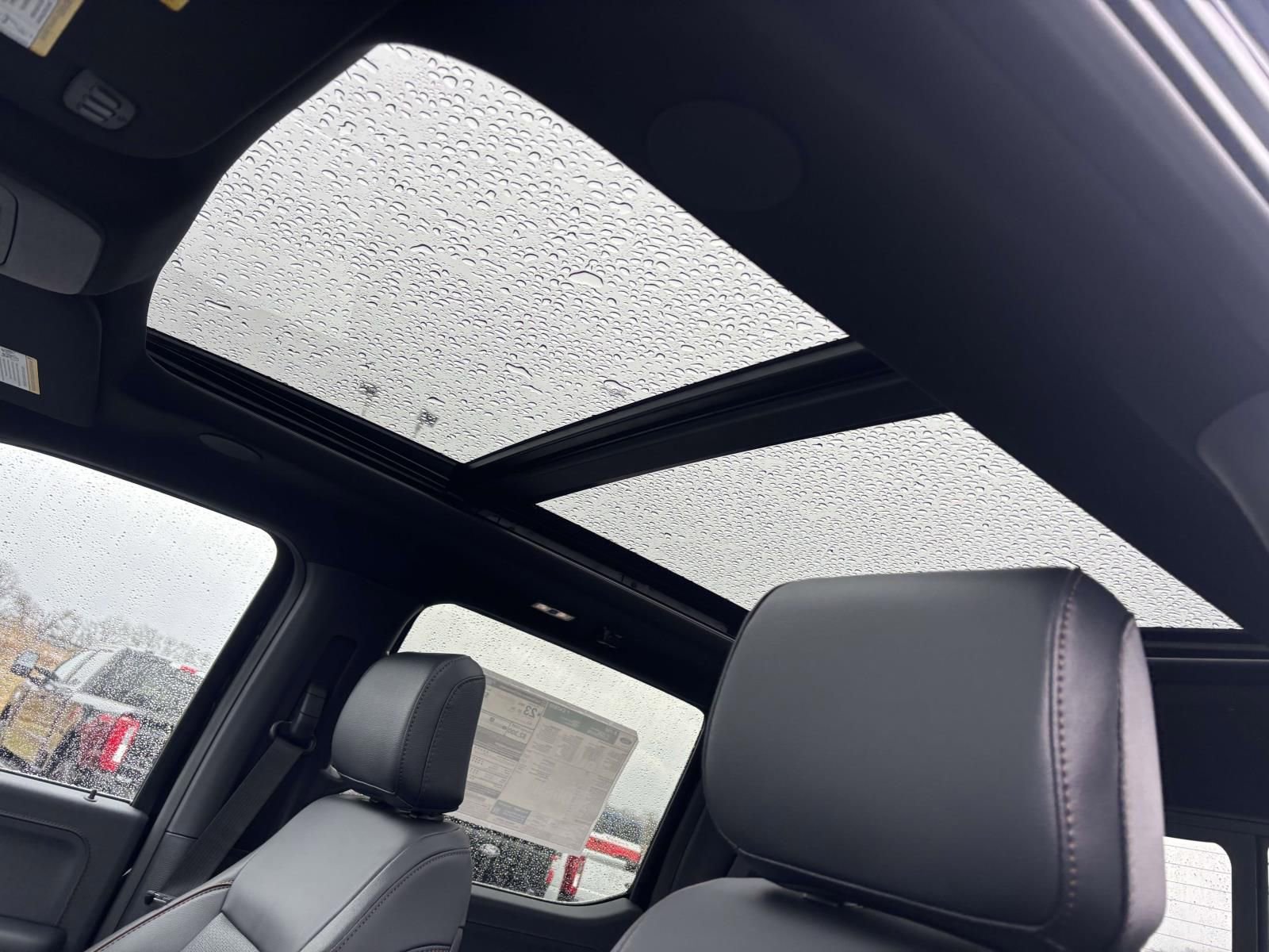 New 2025 Ford F150 Lariat w/ Equipment Group 502A High image 27