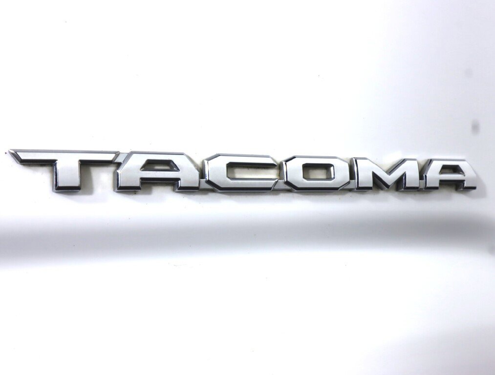 Used 2018 Toyota Tacoma SR5 image 32