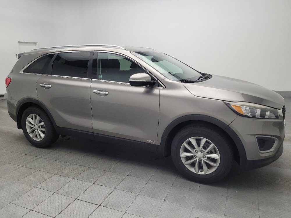 Used 2016 Kia Sorento LX w/ LX Convenience Package image 11