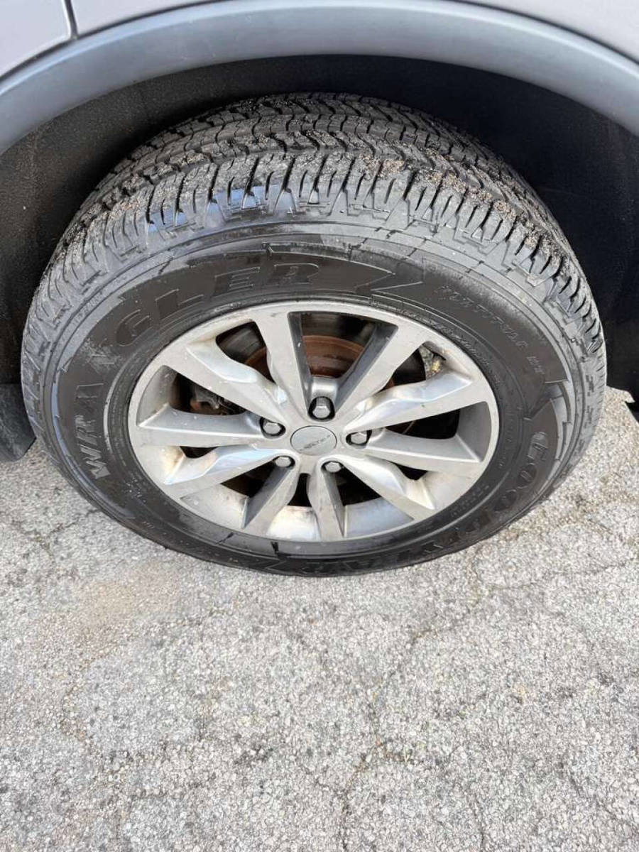 Used 2015 Dodge Durango Limited w/ Nav & Power Liftgate Group image 28