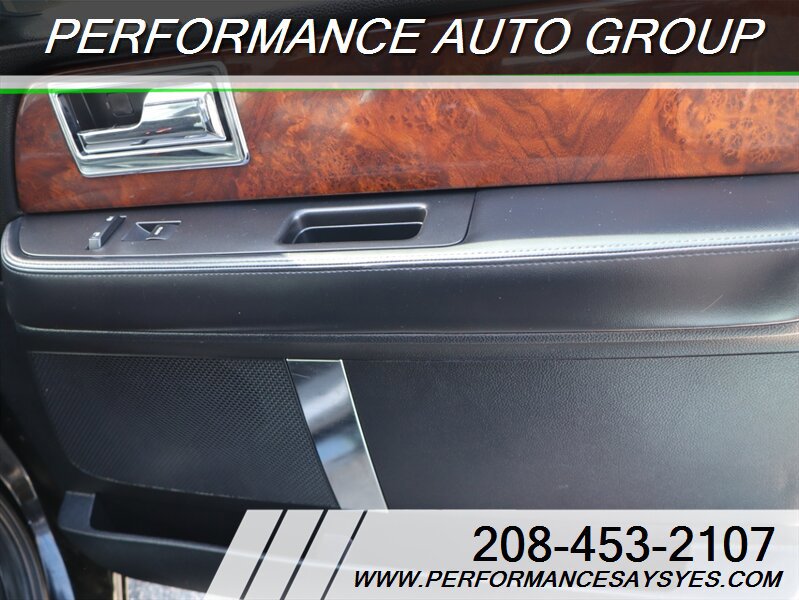 Used 2016 Lincoln Navigator Select image 10