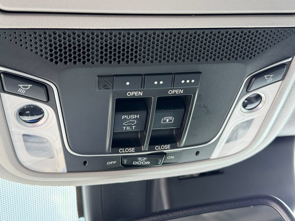Used 2016 Honda Pilot Elite image 26