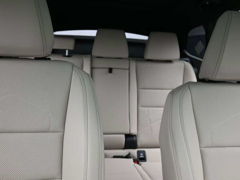 New 2025 BMW X1 xDrive28i w/ Convenience Package image 21