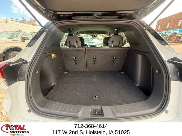 Used 2023 Chevrolet TrailBlazer RS AWD/4WD image 13