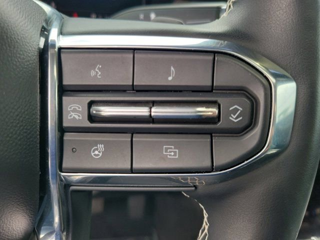 Used 2024 GMC Acadia Denali w/ Super Cruise Package image 27