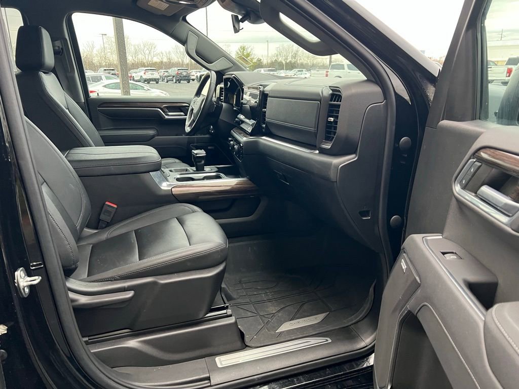 Used 2023 Chevrolet Silverado 1500 RST w/ RST All Star Premium Package image 10