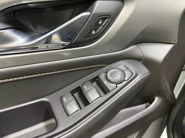 Used 2019 Chevrolet Traverse LT FWD image 19