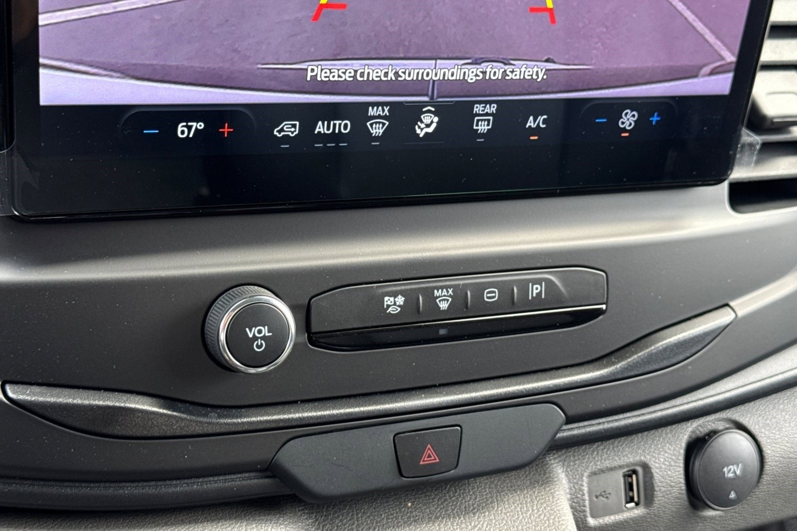 Used 2024 Ford E-Transit 148 Medium Roof w/ Load Area Protection Package image 20