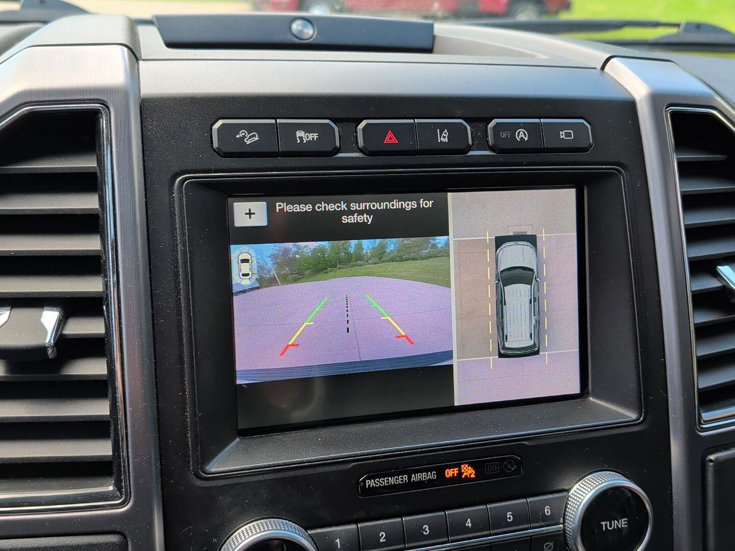 Used 2019 Ford Expedition Platinum AWD/4WD image 18