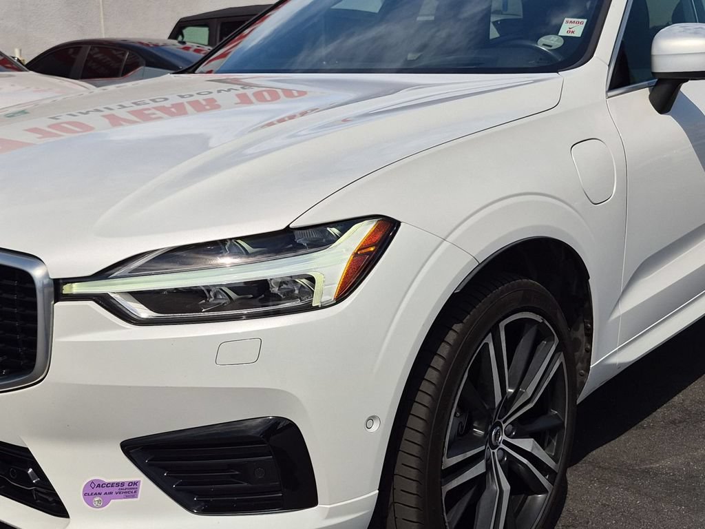 Used 2019 Volvo XC60 T8 R-Design w/ Advanced Package AWD/4WD image 9