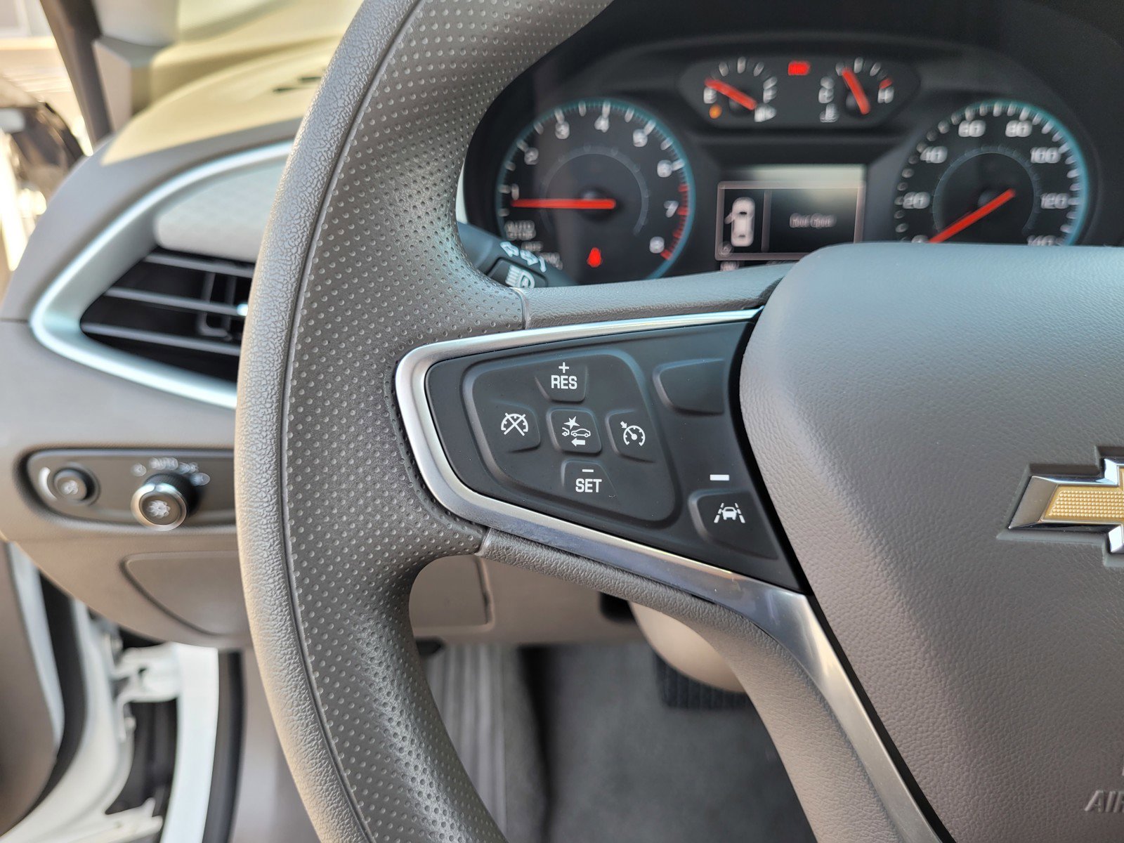 Used 2023 Chevrolet Malibu LS FWD image 21