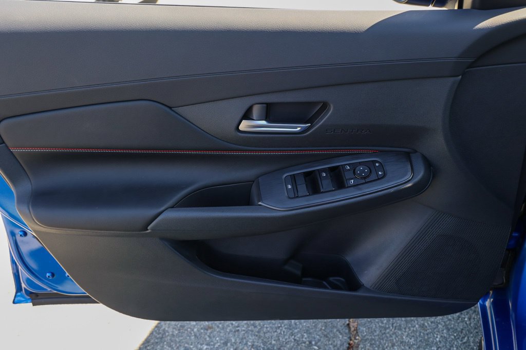 New 2027 Nissan Sentra SR FWD image 23