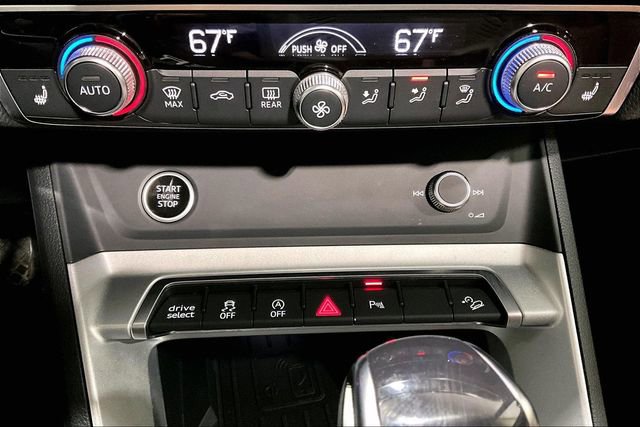 Certified 2025 Audi Q3 2.0T Premium w/ Convenience Package image 23