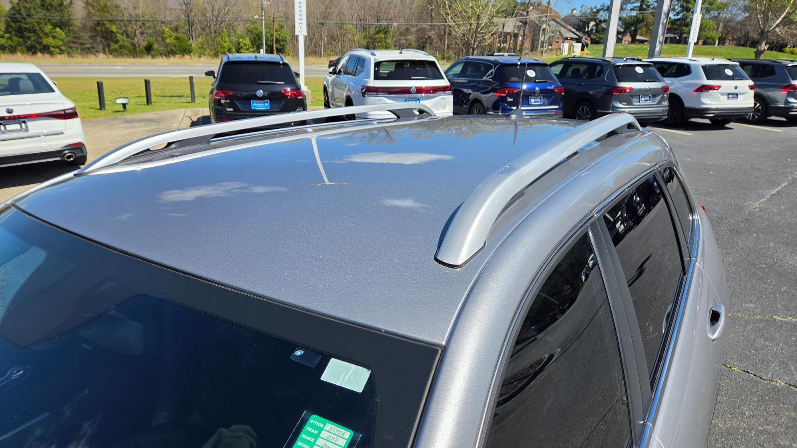 Used 2017 Jeep Cherokee Latitude w/ Safety/Convenience Group image 11