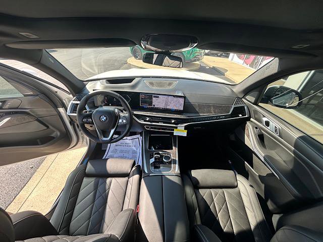 Certified 2024 BMW X5 xDrive40i w/ Premium Package image 28