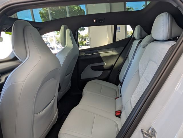 Used 2025 Volvo EX30 Ultra image 7