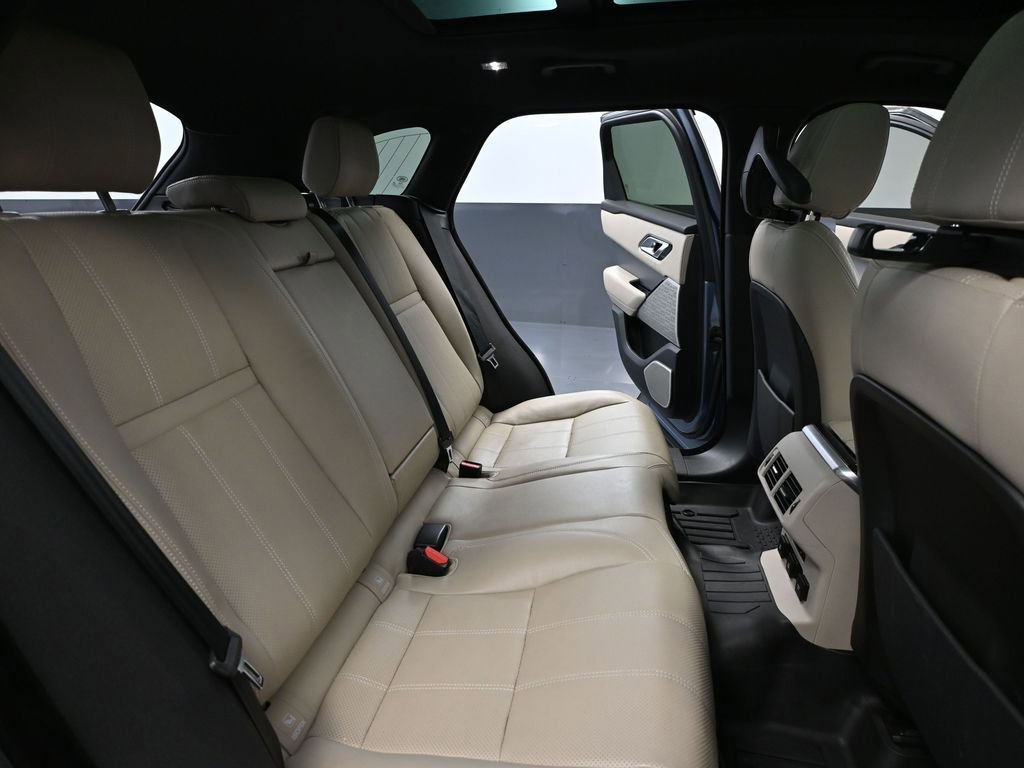 Used 2020 Land Rover Range Rover Velar R-Dynamic S image 46