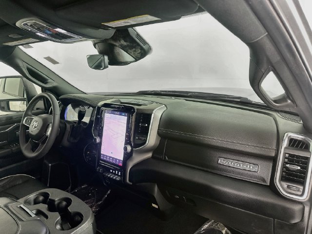 Used 2026 RAM 2500 Laramie AWD/4WD image 31