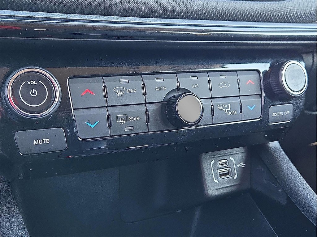 Used 2022 Jeep Compass Trailhawk w/ Trailhawk Elite Group image 14