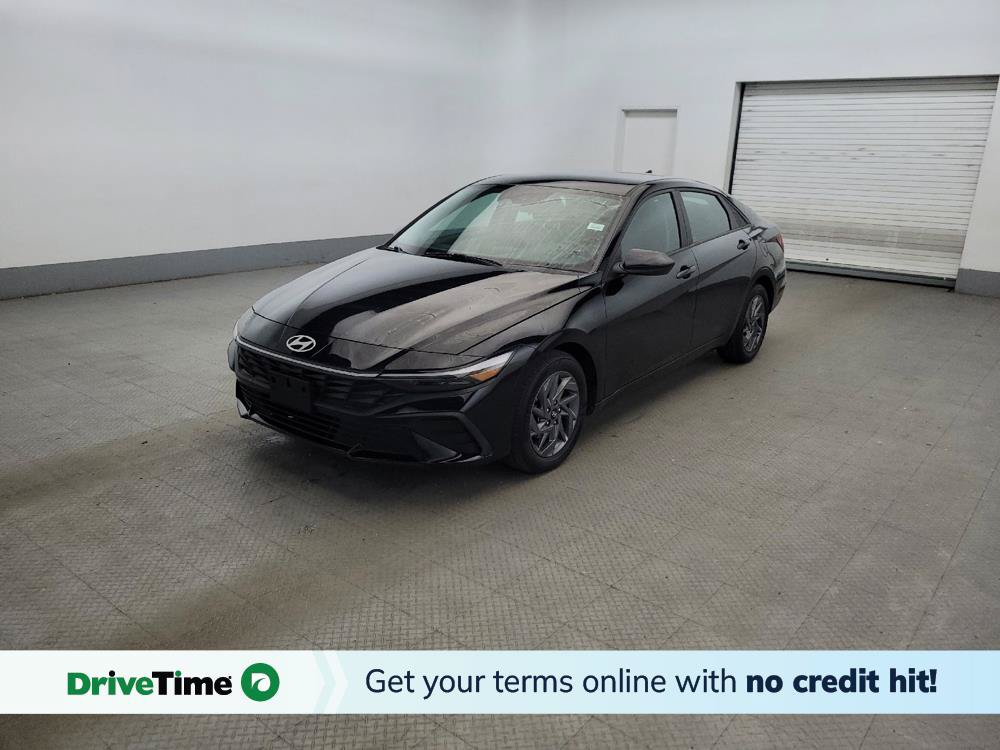 Used 2024 Hyundai Elantra SEL FWD image 1