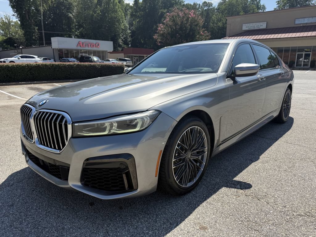 Used 2020 BMW 740i xDrive w/ M Sport Package AWD/4WD image 3