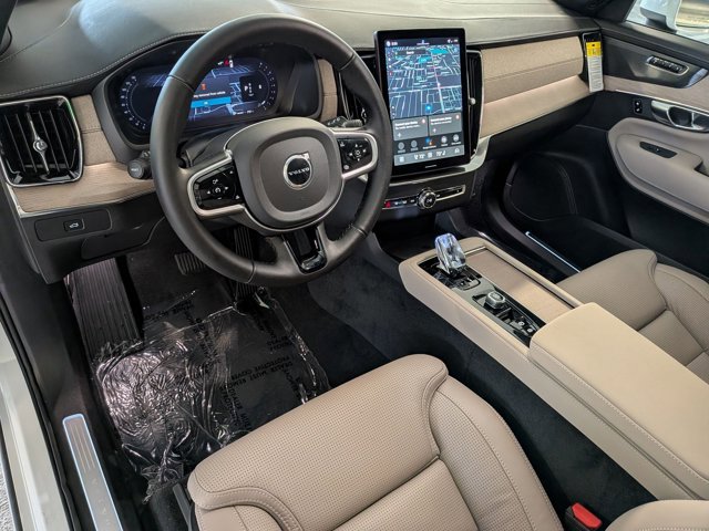 New 2026 Volvo XC90 B6 Ultra w/ Protection Package image 3