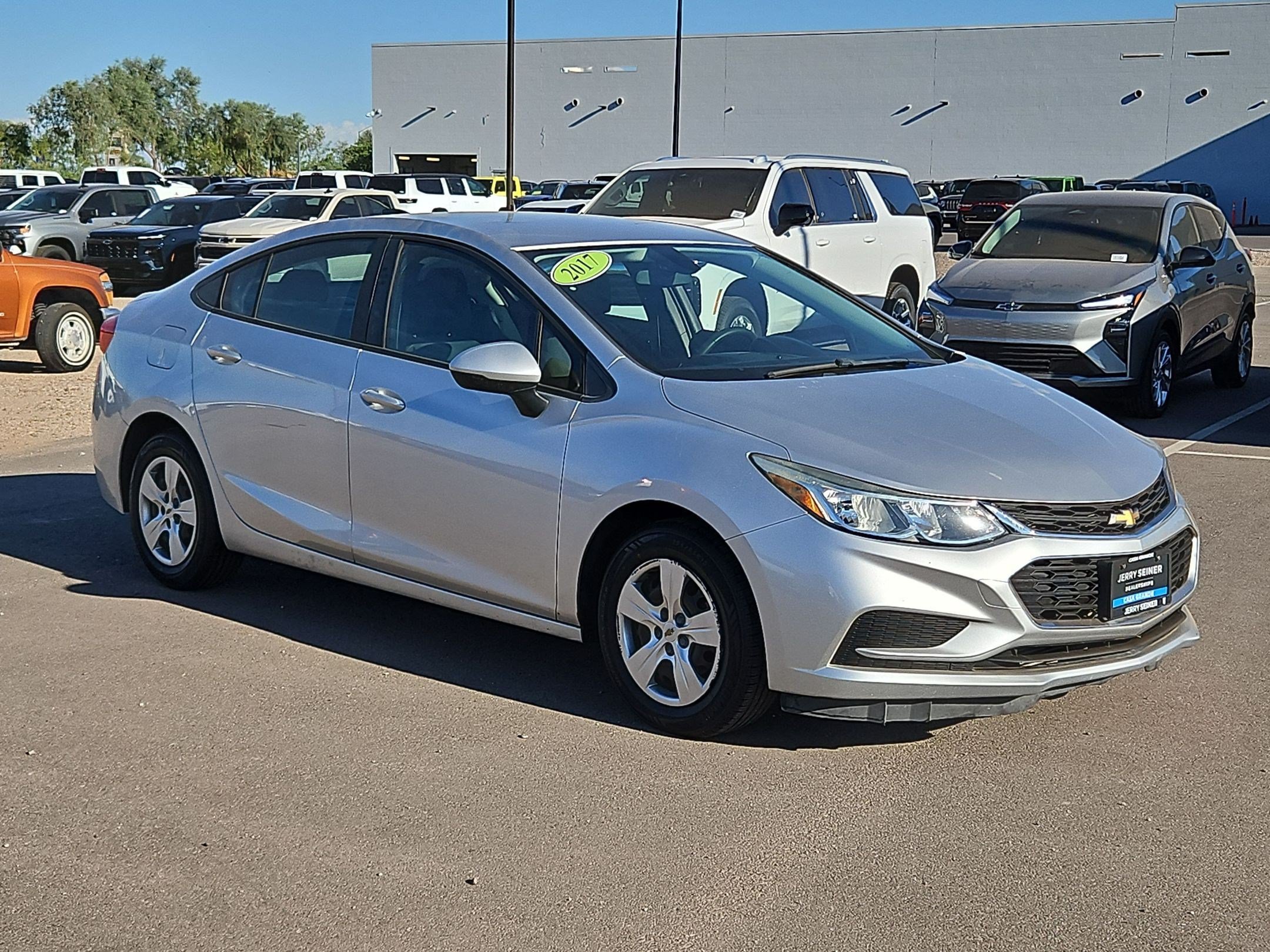 Certified 2017 Chevrolet Cruze LS FWD image 7