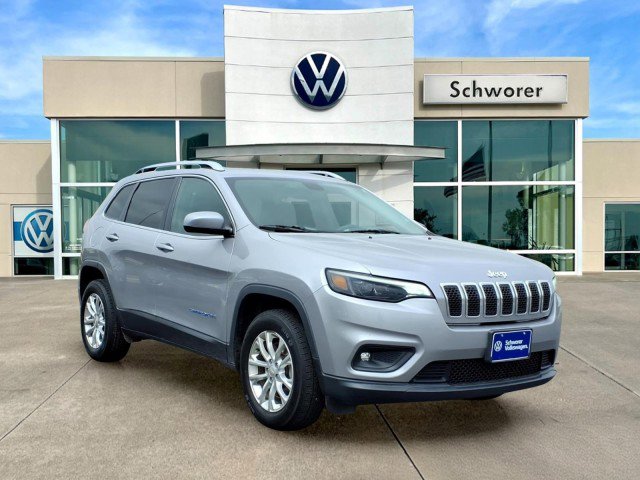 Used 2019 Jeep Cherokee Latitude w/ Popular Appearance Group AWD/4WD image 4