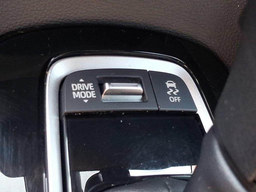 Used 2025 Toyota Corolla SE FWD image 24