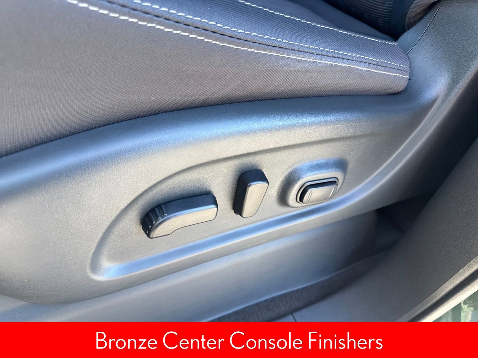 Certified 2024 Nissan Titan SV w/ SV Bronze Edition Package image 25