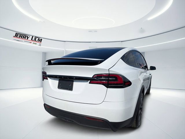 Used 2024 Tesla Model X image 3