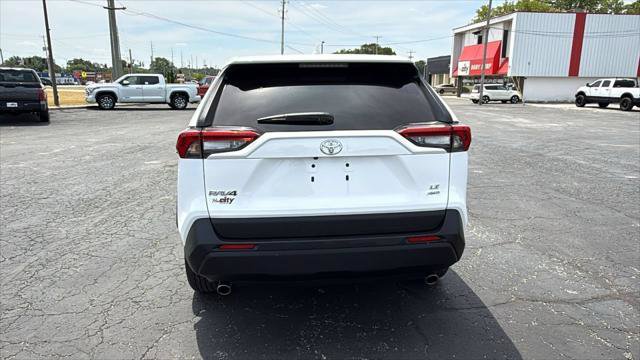 Certified 2025 Toyota RAV4 LE AWD/4WD image 6