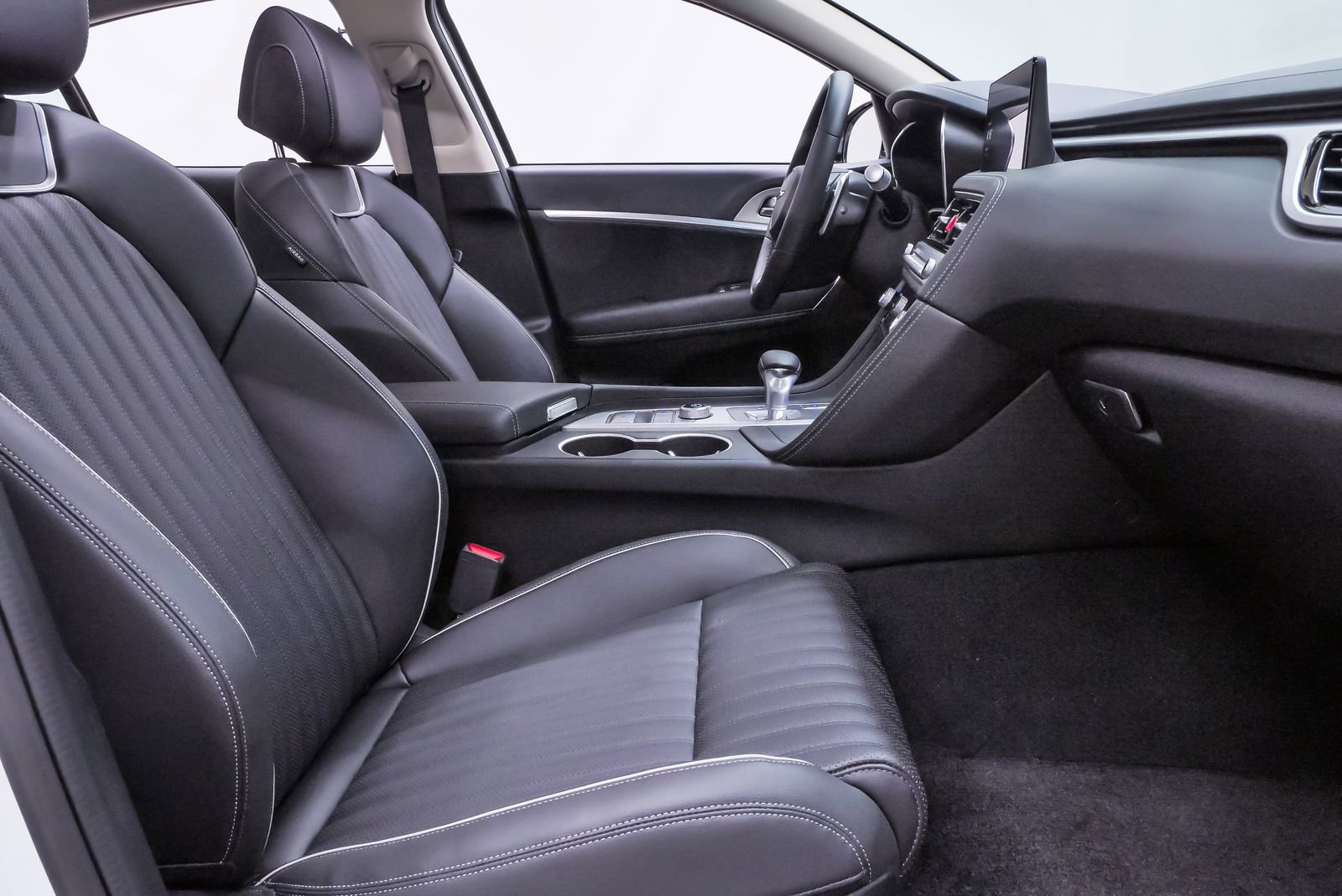 Certified 2026 Genesis G70 2.5T Prestige image 14